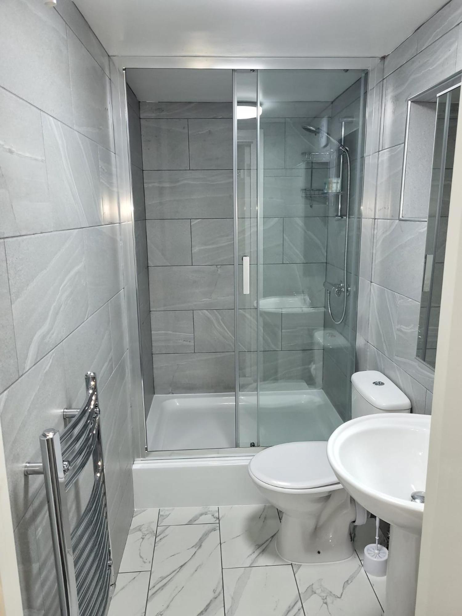 Вілла Lovely 2-Bed Fully Refurbished House In Лондон Екстер'єр фото